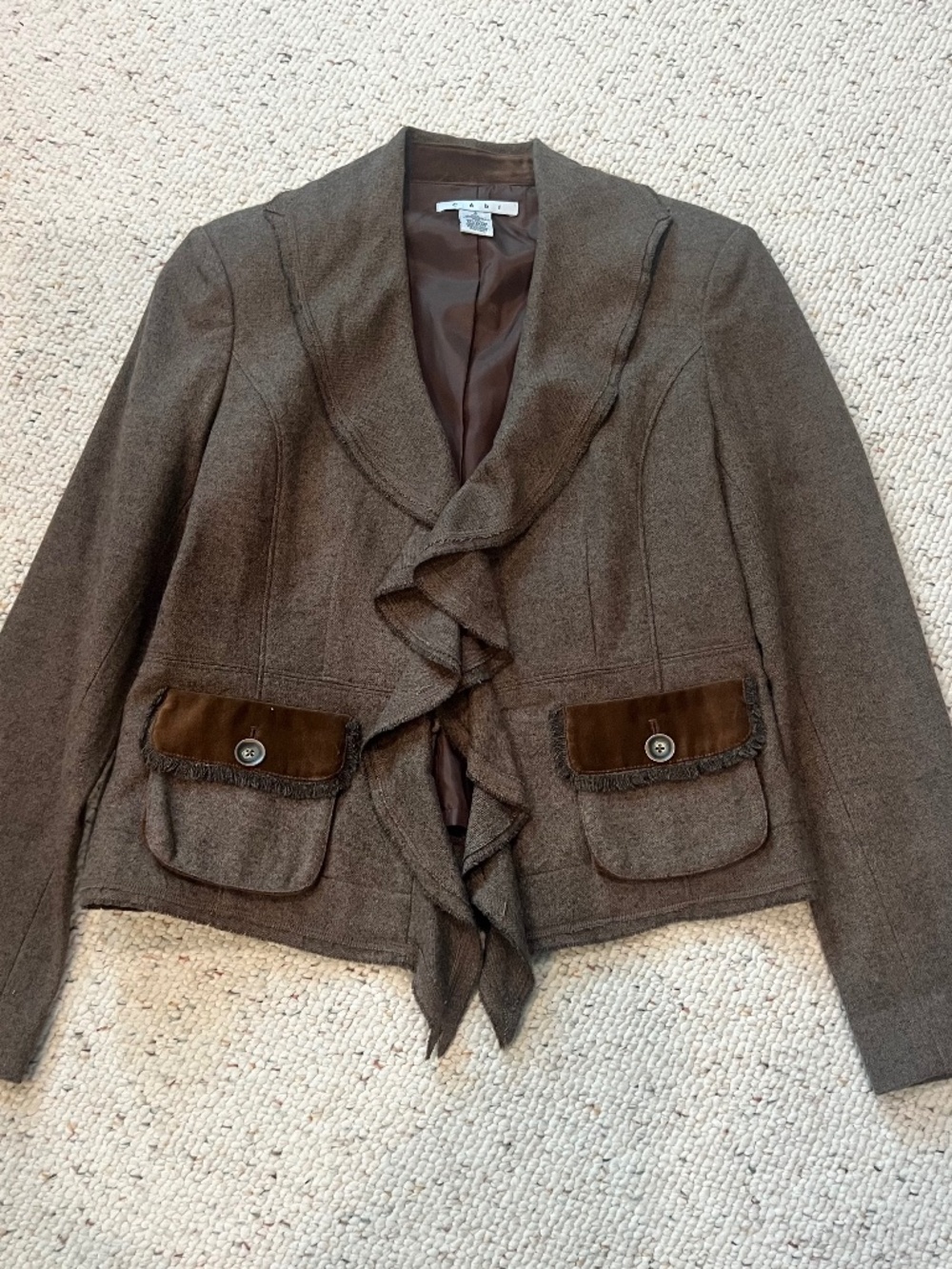 CABI ruffled front jacket in heathered brown with velveteen accents in size 6